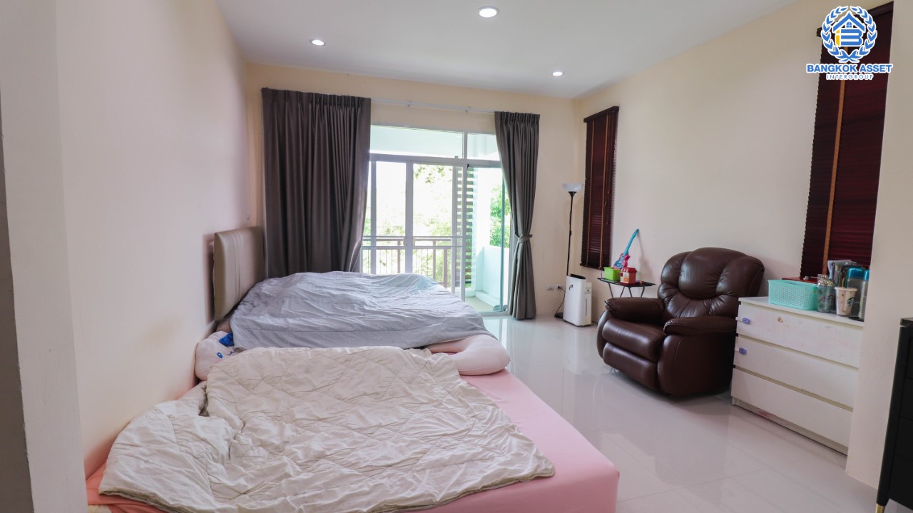 *****บ้านเดี่ยวมือสอง ม.บ้านสุขสบาย เอกชัย-บางบอน เนื้อที่ 110.5 ตร.ว. ฟังก์ชัน 4 ห้องนอน 3 ห้องน้ำ จอดรถได้ 4 คัน พื้นที่ใช้สอยเยอะถึง 194 ตร.ม. บนทำเลศักยภาพ เชื่อมต่อหลายเส้นทาง ใกล้เซ็นทรัลพระราม2 จุดขึ้นทางด่วน "พระราม2"